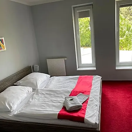 Olympia Hotel 3*