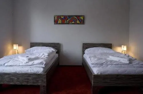 Olympia 3*