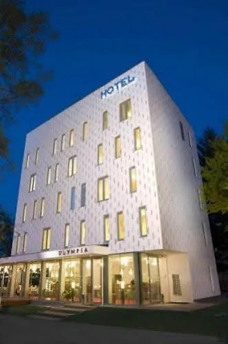 Olympia 3*